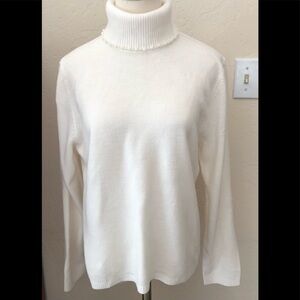 By Design/ woman’s/ ivory sweater/ collar embellished in pearls/ L
